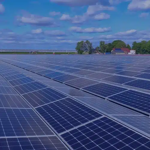 Kosten Scope 12 keuring: zonnestroominstallatie op het dak van een bedrijfspand